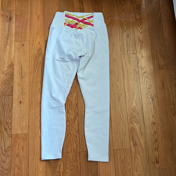 white fabletics leggings! - Picture 2 of 6